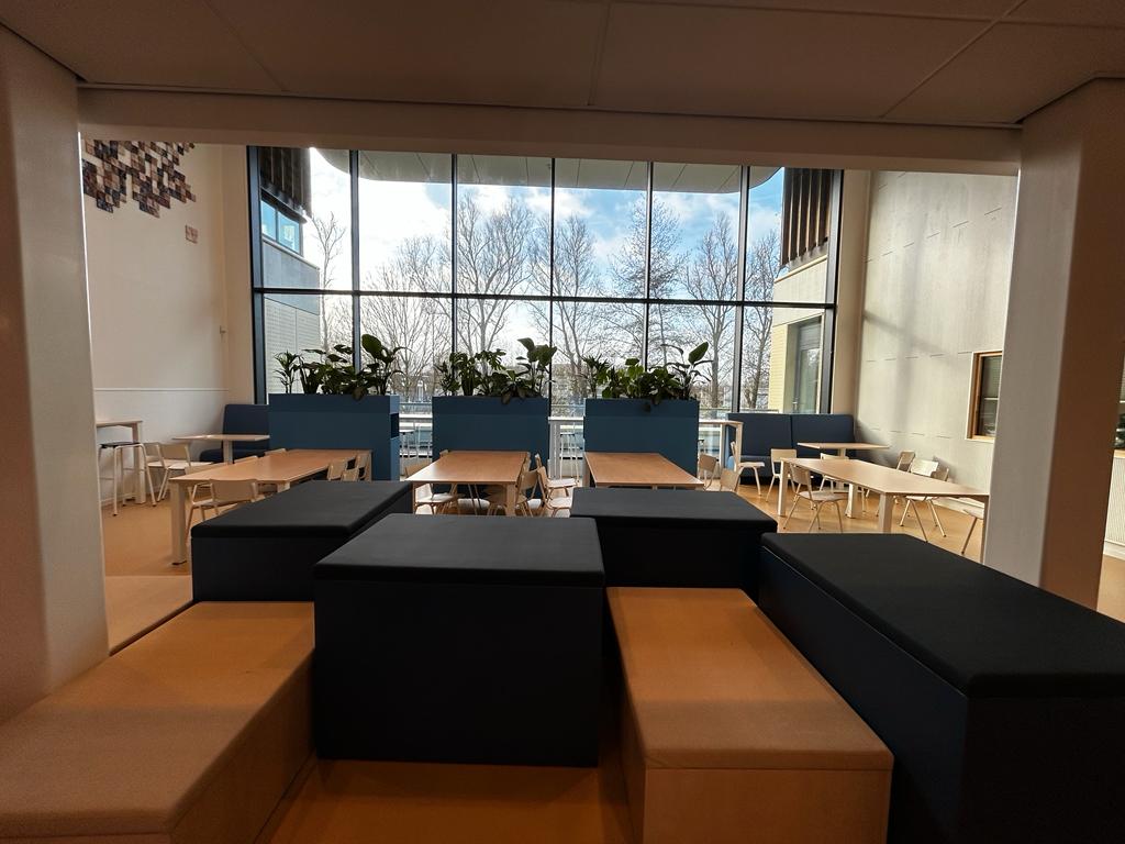 YES College Den Haag afbeelding kantine